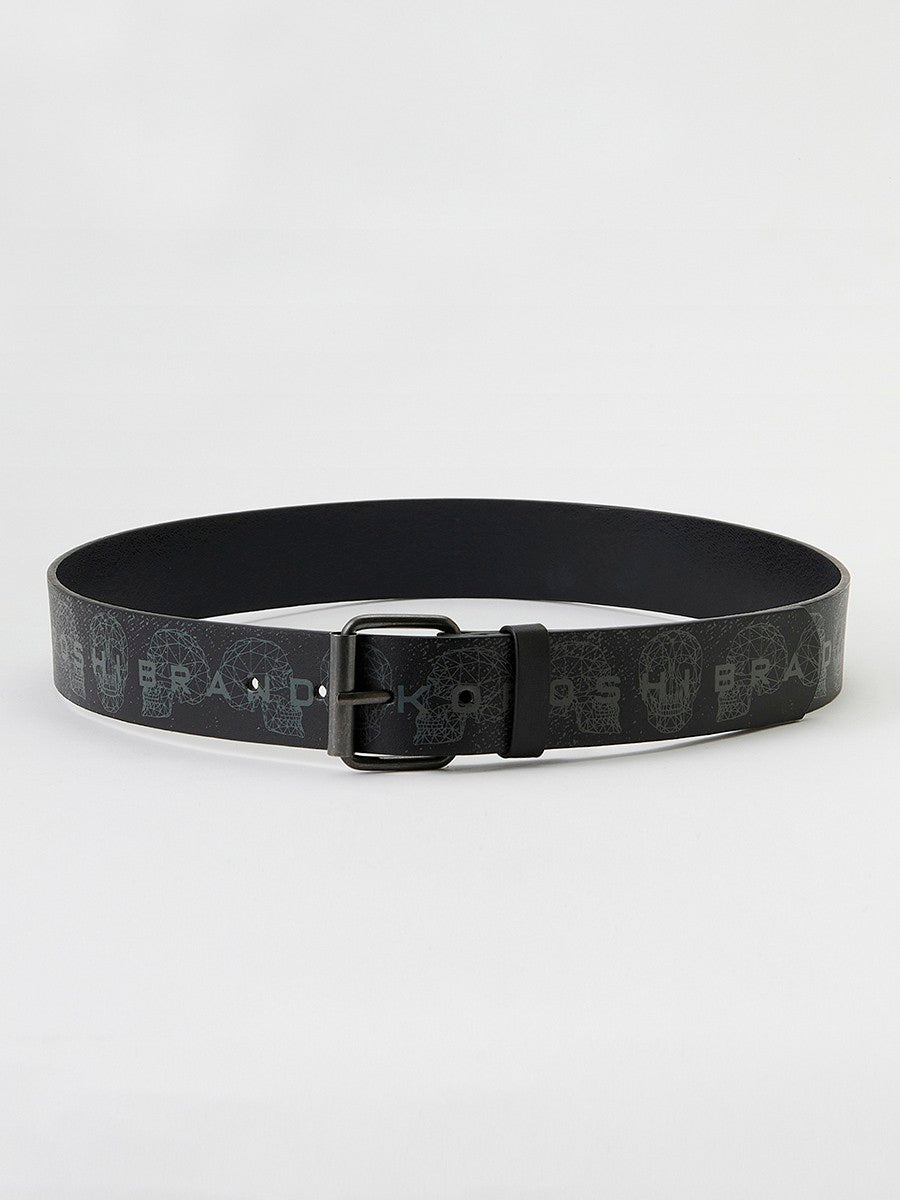 KORÖSHI. Cinturón para hombre efecto piel estampado con logo Koröshi color Negro.