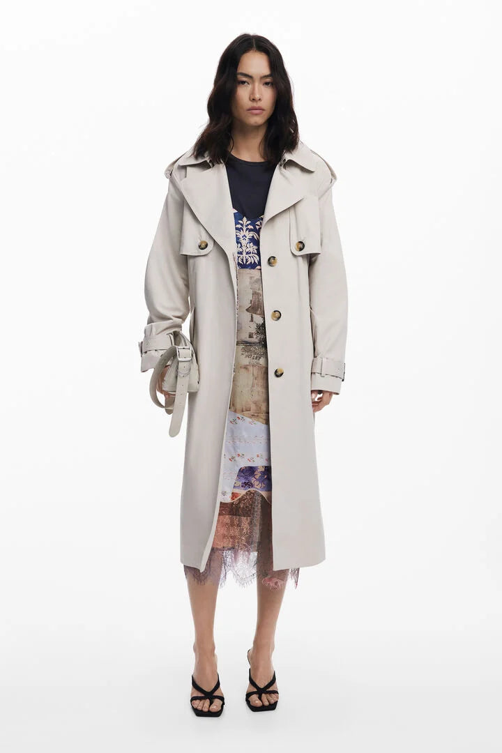DESIGUAL. Trench espalda plisada.