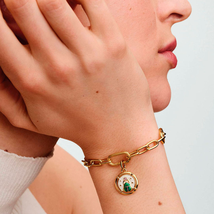 PANDORA. Charm Medallón escarabajo.