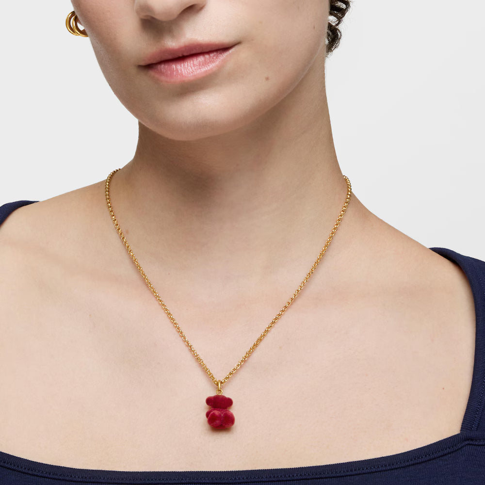 TOUS. Colgante oso velvet en color burdeos con baño de oro 18 kt sobre plata Bold Bear