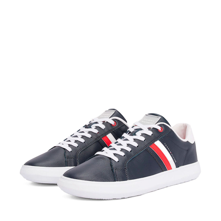 TOMMY HILFIGER. Zapatillas essential con suela cupsole.